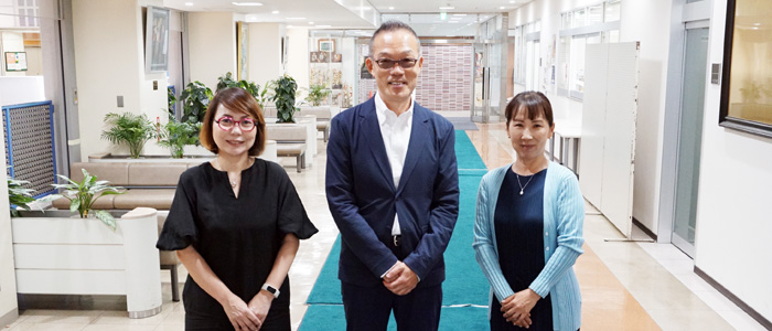 PTA活動で息子を支える保護者の学校愛