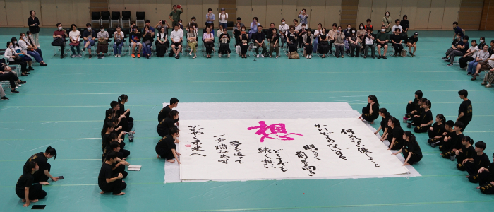 「真面目にふざけろ！」大東一高の文化祭で生徒全員が躍動