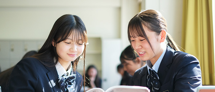 私らしい進路が見つかる10コース。白鵬女子の進路指導